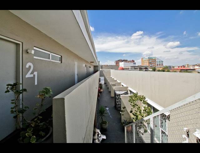 0.5 BEDROOM APARTMENT FOR SALE IN MABONENG